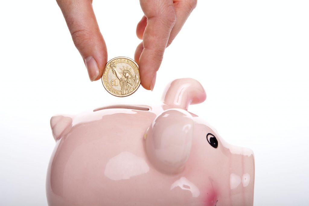Effortlessly Money Saving with Caser's Cling Cling Digital Piggy Bank